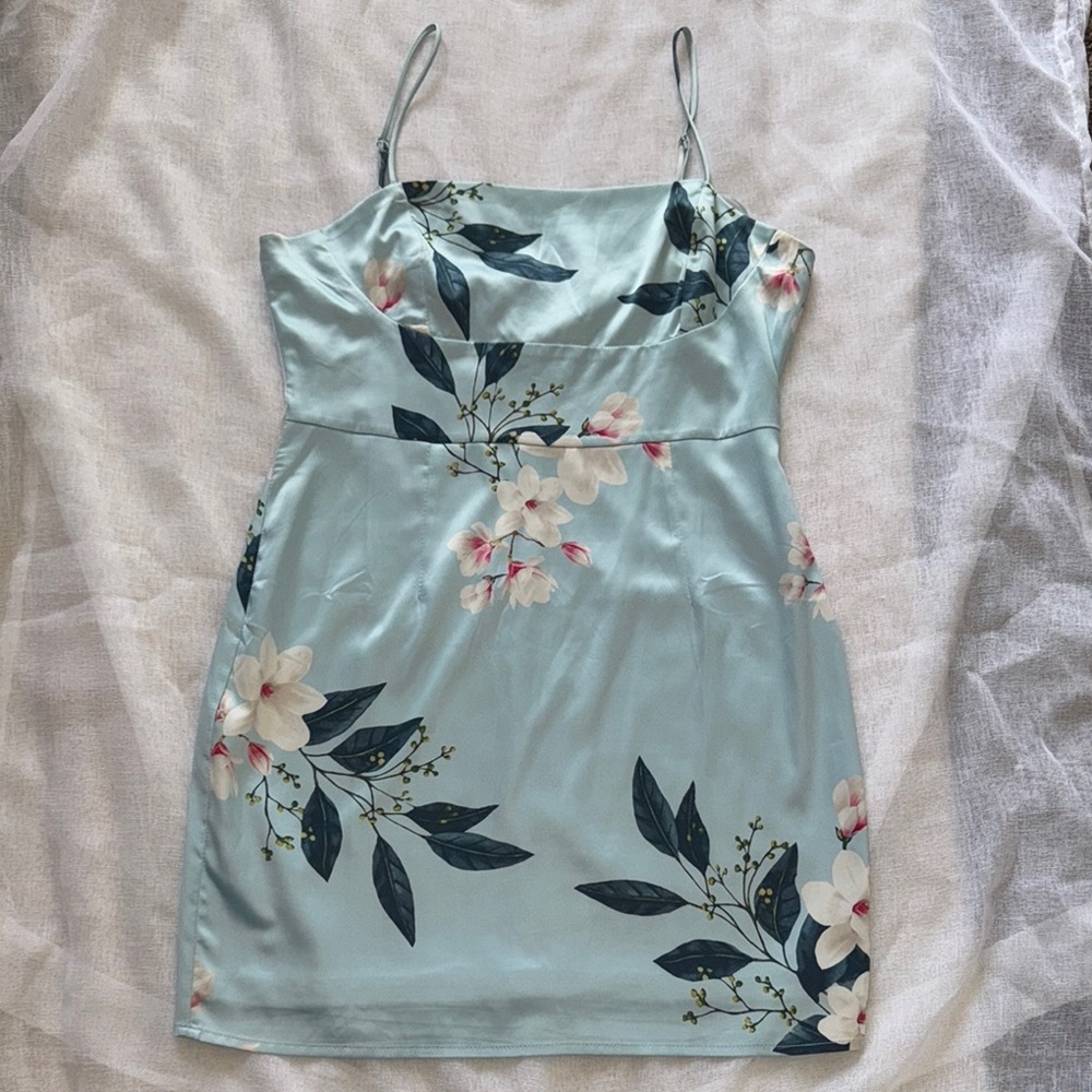 Windsor Floral Mini Dress in Light Blue